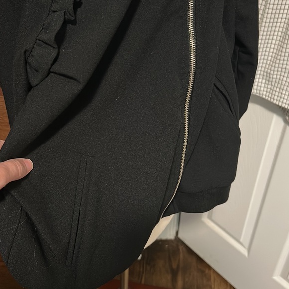 A New Day black ruffle bomber style jacket blazer L - Picture 7 of 8